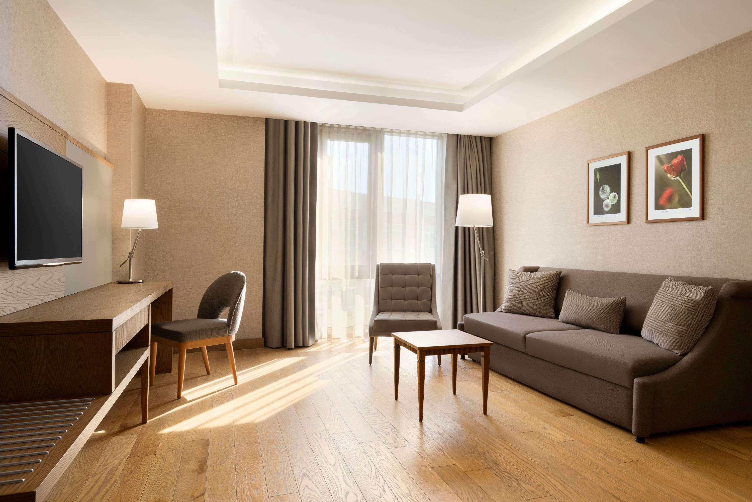 Ramada Hotel & Suites Adana Eksteriør bilde