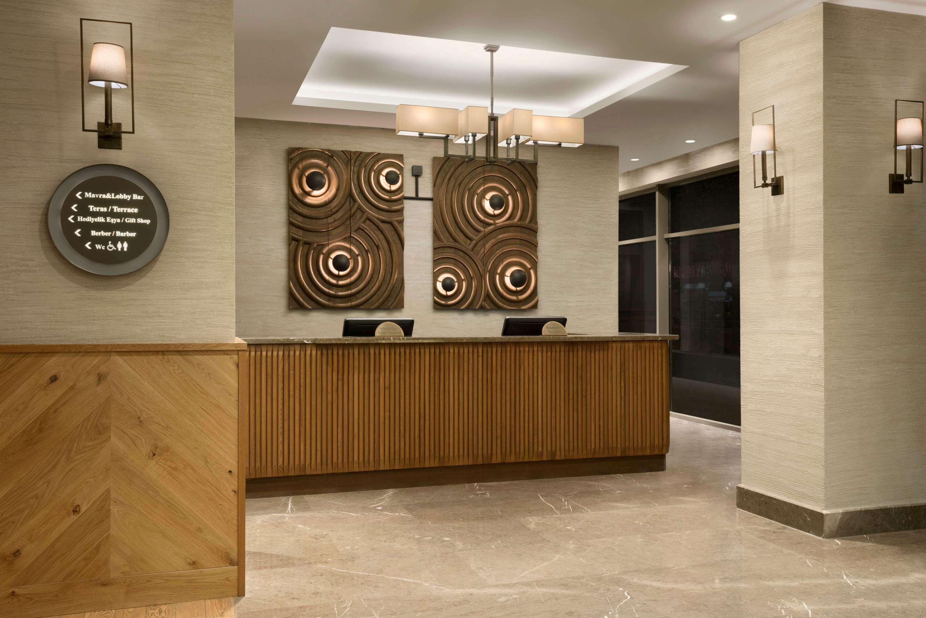 Ramada Hotel & Suites Adana Eksteriør bilde