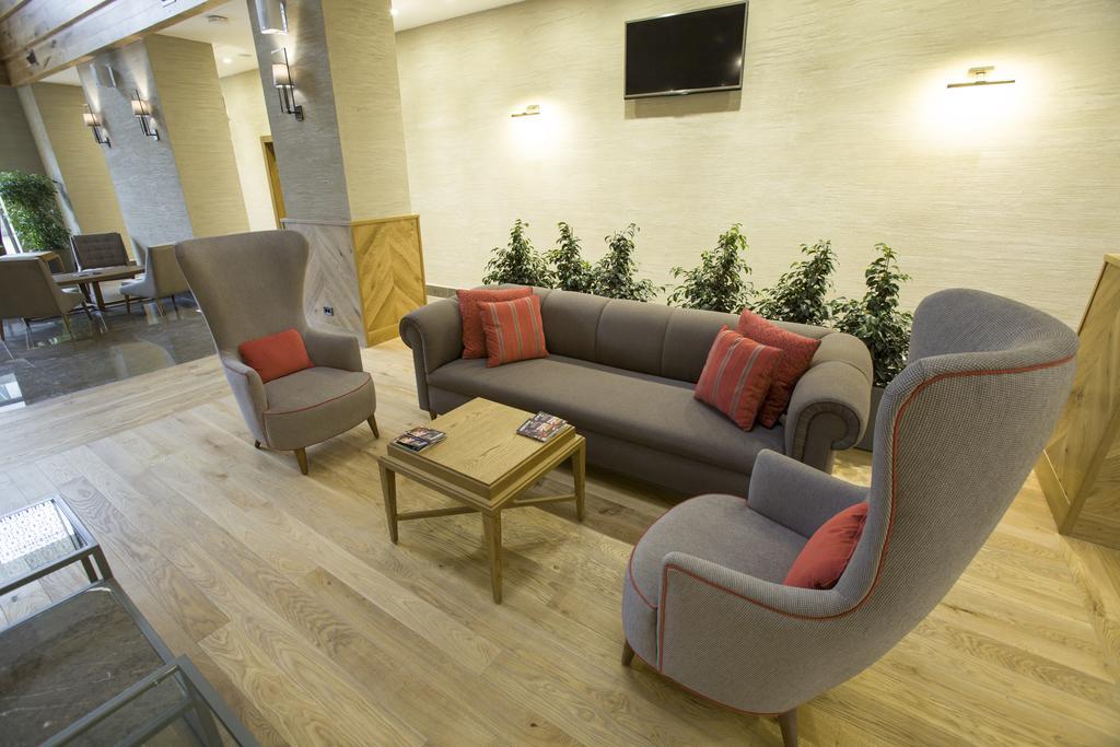 Ramada Hotel & Suites Adana Eksteriør bilde