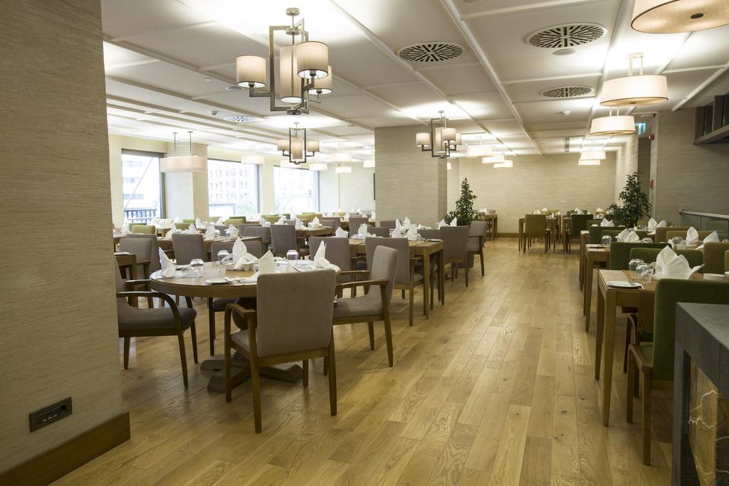 Ramada Hotel & Suites Adana Eksteriør bilde