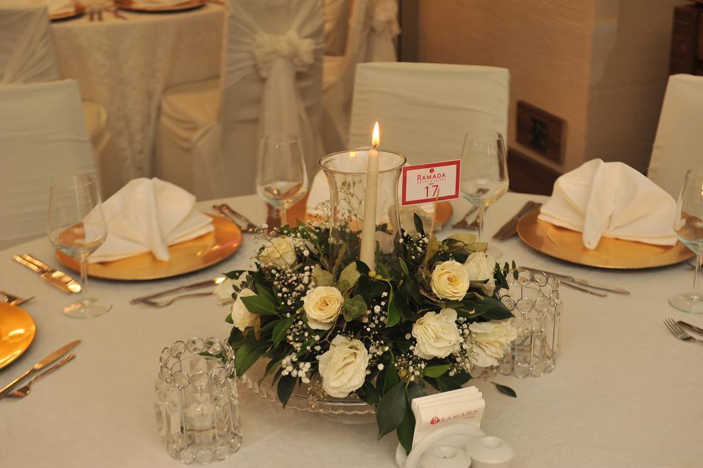 Ramada Hotel & Suites Adana Eksteriør bilde