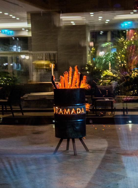Ramada Hotel & Suites Adana Eksteriør bilde